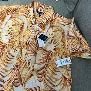 Resort wear, NWT, men’s XL stretch button down, short sleeve shirt